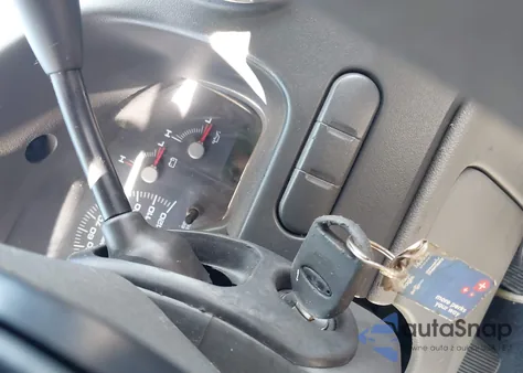 2004 Ford Expedition Nbx/Xlt z USA, uszkodzony, nr VIN 1FMPU16L14LA93881